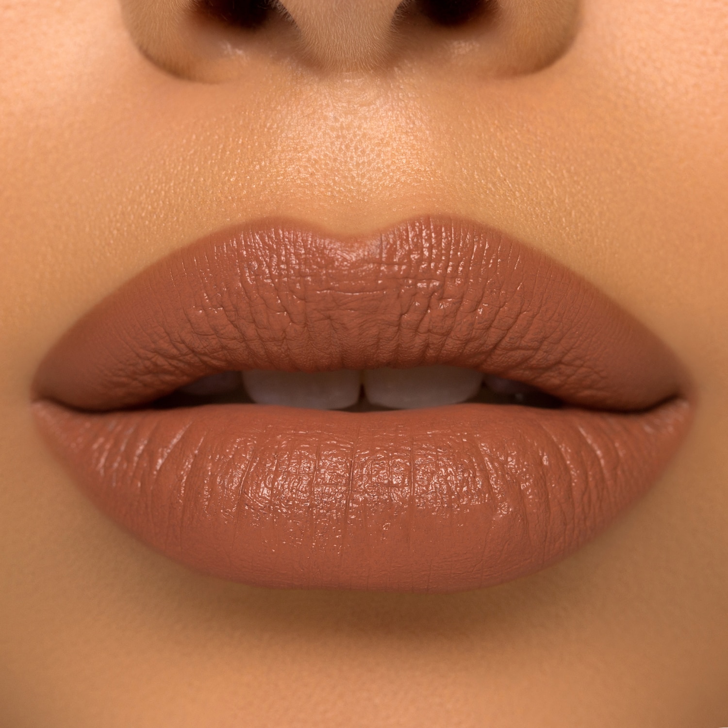 I NEED A NUDE LIPSTICK- (PERFILADOR DE LABIOS)